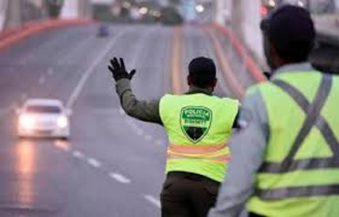 PRIMER DÍA DE AÑO NUEVO EL TOQUE DE QUEDA INICIA A LAS 5:00 P.M.