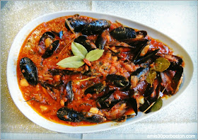 Cacerola de Mejillones en Salsa de Tomate