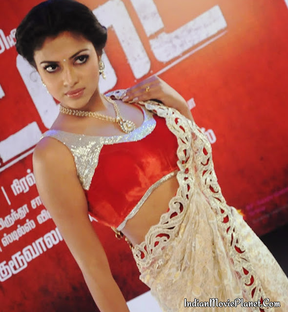 Amala paul hot show in red saree