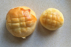 Pineapple Tarts - Tau Sar Pneah size vs bite size