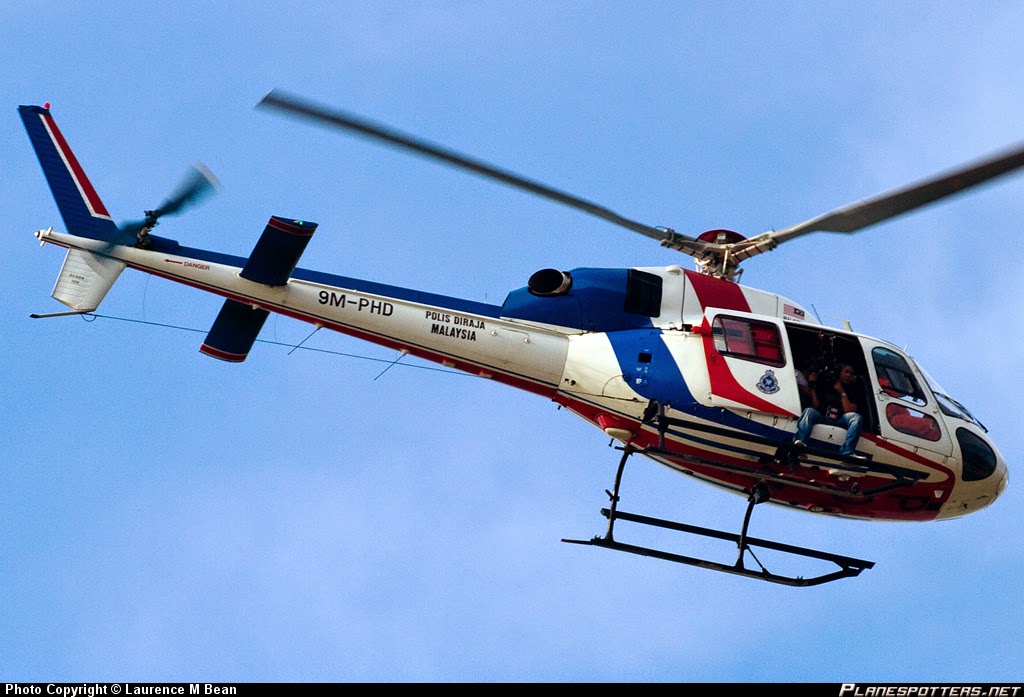  8 GAMBAR Helikopter  PDRM Terlibat Kemalangan Ketika 