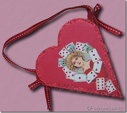 MicheleAZ3SidedValentineTreatHolder