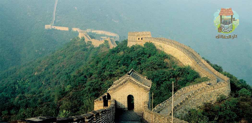 أحدث الصور الرائعة لسور الصين العظيم من قرب والزوار أعلي السور في مشهد رهيب