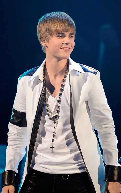 Justin Bieber Wallpaper 2010 For Laptop. justin bieber wallpaper 2010