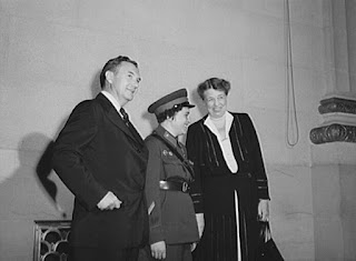 Pavlichenko (center) with Eleanor Roosevelt (right)