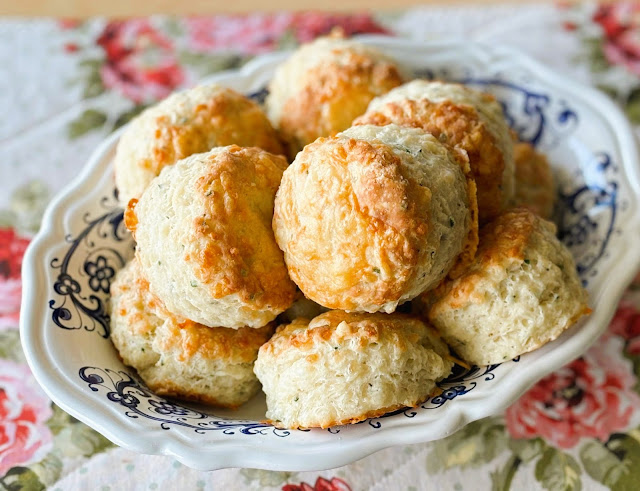 Cheddar Cheese & Chive Scones