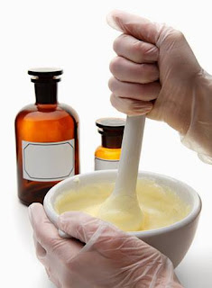 يعني إيه تركيبات صيدلانية أو تركيبات علاجية pharmaceutical preparation