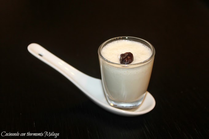 Chupito de chocolate blanco