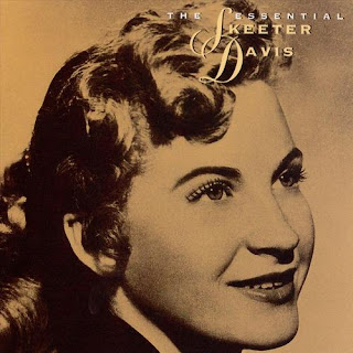 Skeeter Davis - I Can't Stay Mad At You on The Essential Skeeter Davis (1963)