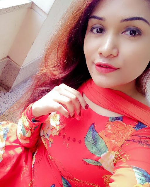 Bangladeshi Hot & Cute Girls Photos