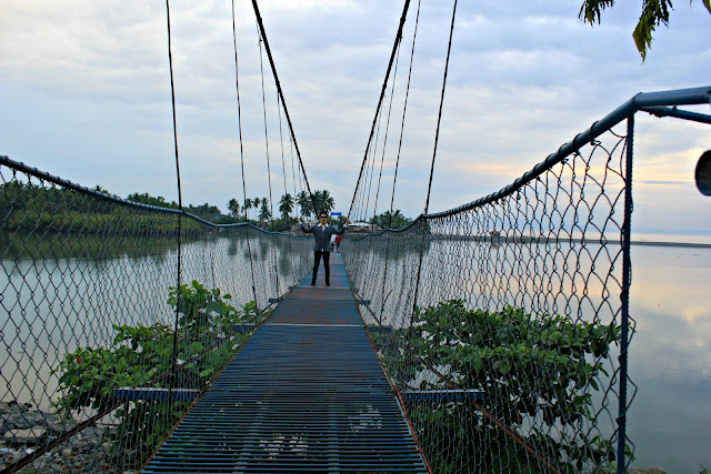 justjovitz_HANGING BRIDGE