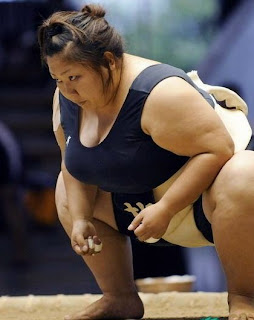 wanita pegulat sumo