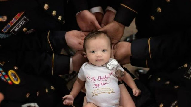 Berfoto Bersama Prajurit, Sosok Bayi Yatim Ini Viral di Media Sosial