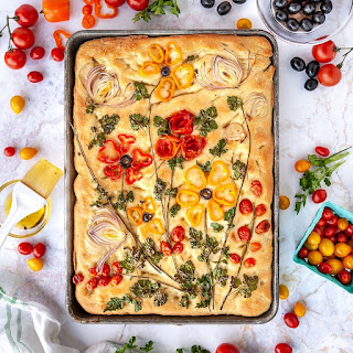 Focaccia bread-pizza dough-lifestyle-sunflower-Weddings by KMich-Philadelphia PA