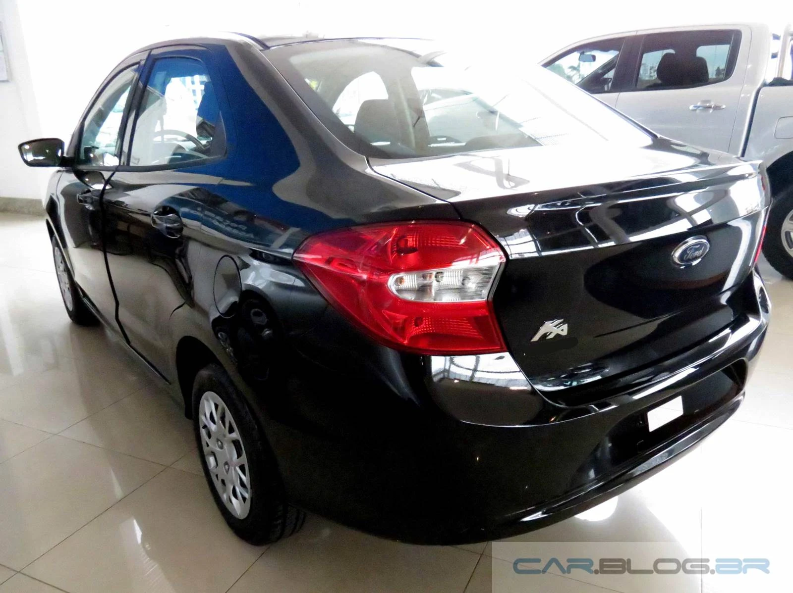 Novo Ford Ka+ 2015 