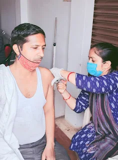 टीकाकरण बूथ पर जाकर टीका लगवाने वालो में अब दिख रही तेज़ी | #NayaSaberaNetwork