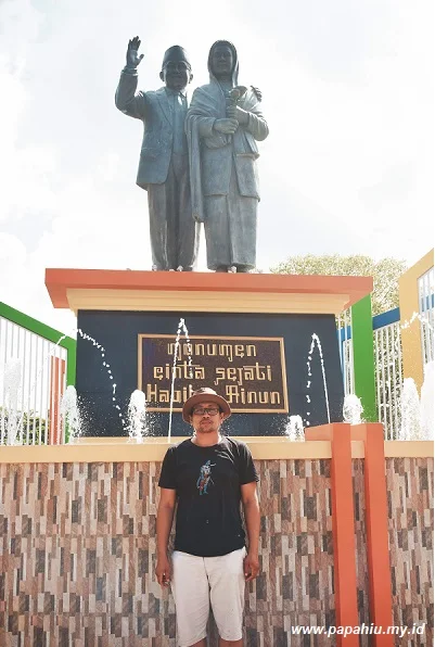 monumen bj habibie dan ainun