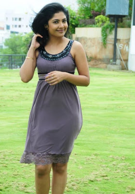 Actress Kamalini Mukherjee Sexy glamour images