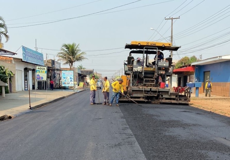 Prefeitura ultrapassa meta de 150 quilômetros de asfalto em Porto Velho  durante o ano