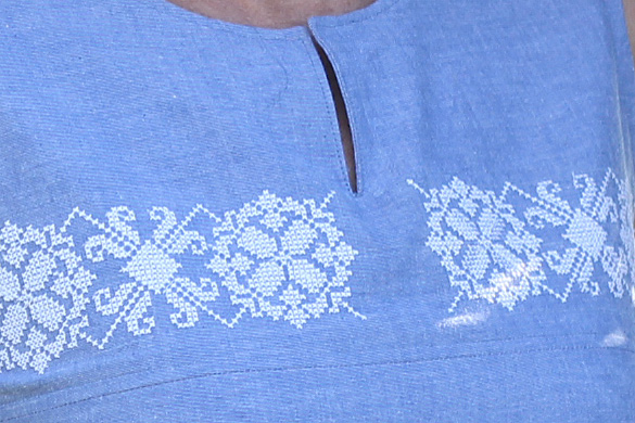 McCall's 7600  using chambray and a machine embroidery design from Etsy