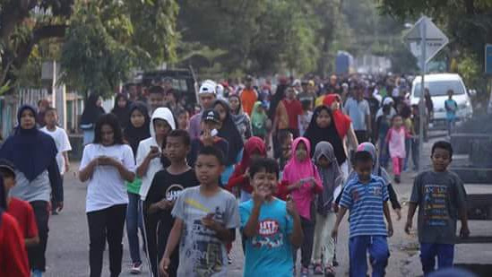 Gerak Jalan Santai Dalam Rangka Peringatan Harkonas  Dimeriahkan Oleh Ribuan Warga di Kep. Selayar