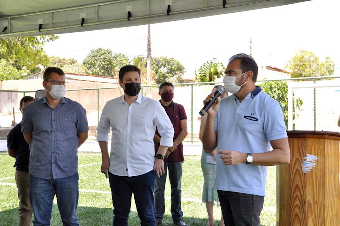 Deputado Idilvan Alencar participa da inauguração de Areninha em Nova Olinda.