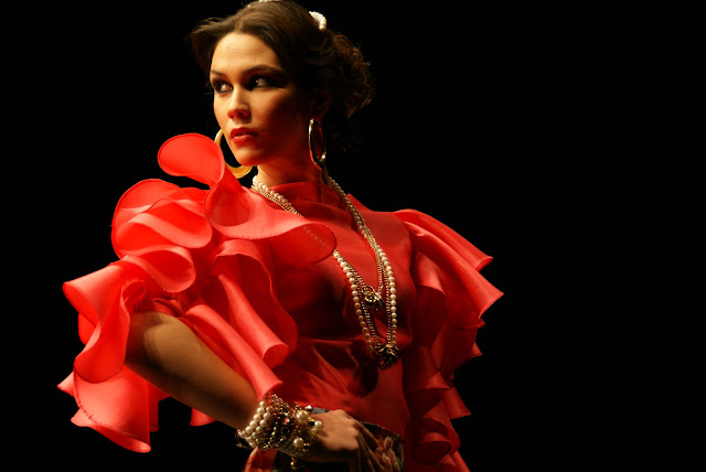 traje-rojo-curro-durán-2011