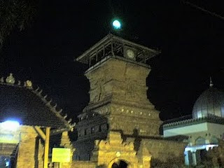 Masijd Menara Kudus - 10 Masjid Tertua Di Indonesia