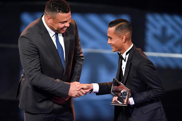 VIDEO: Gol Spektakuler Pemain Malaysia Ini Raih FIFA Puskas Award 2016