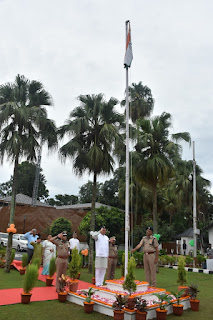 CM Uttarakhand houses tiranga