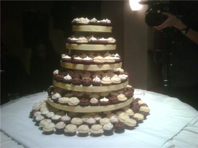 Cupcake towers and party favors