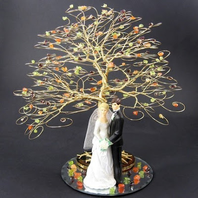 For the couple who loves autumn foliage Tree Cake Topper from Etsycom