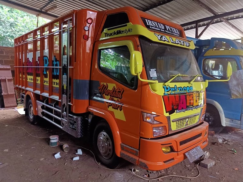 Konsep Baru Bak Mobil Truk Warna Merah Kuning, Info Penting!