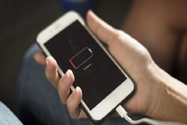 Cara charging baterai handphone yang benar