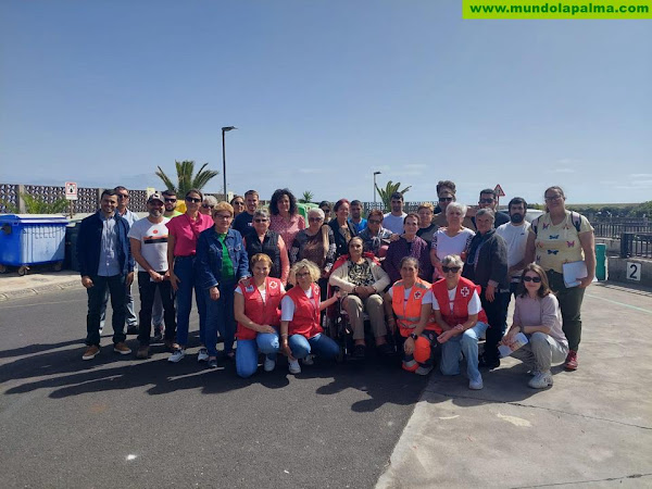 Más de 60 personas conocen de primera mano el trabajo y las instalaciones del Cabildo de La Palma