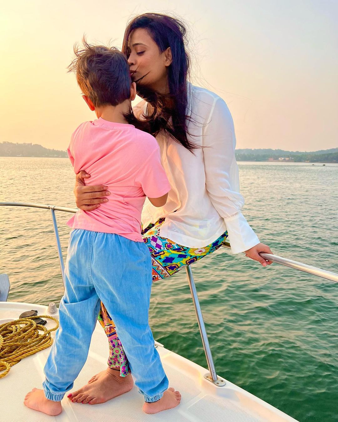 Shweta-tewari-daughter-and-instagram