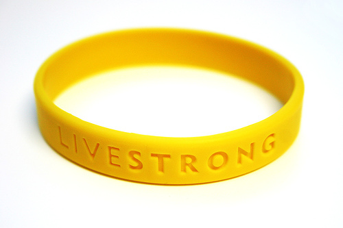 Bracelet Livestrong Yellow4