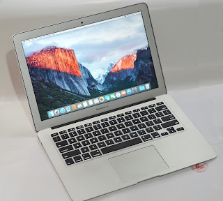 MacBook Air 13-inch,Core i5 Early 2015 Di malang