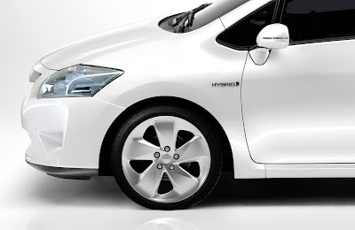 new 2010 Toyota Auris: All The Details, Full-Hybrid Version