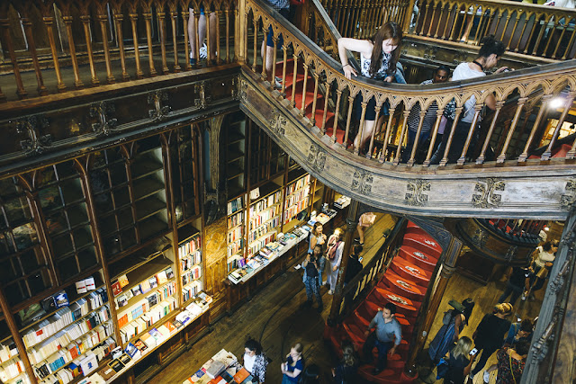 ロイ・イ・イルマオン書店（Livraria Lello e Irmão）