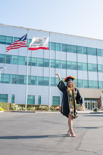 Evelyn Bernal graduation photos at California State University in Los Angeles Ca, photographer, Gustavo Villarreal, www.gustavovillarreal.com, 323-633-8283