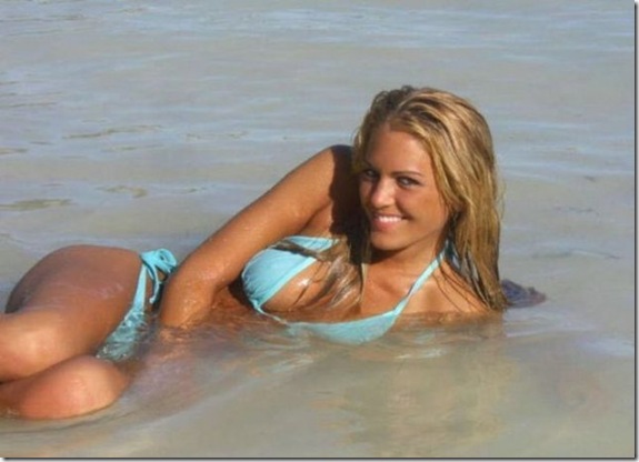 bikini-girls-summer-9f7b87