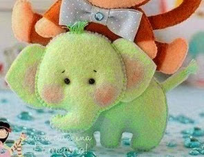 http://manualidadesreciclables.com/14573/patron-de-elefante-de-peluche