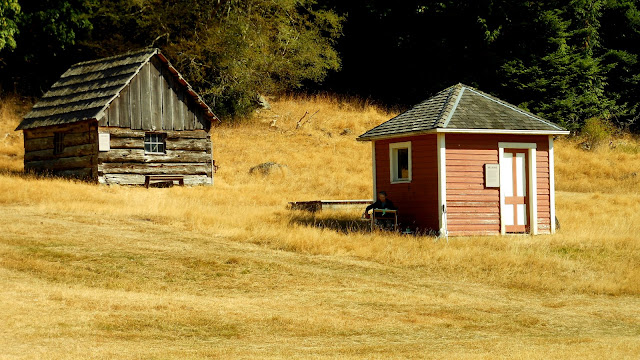 Buildings associated with the old Ruckle farm  at Ruckle Provincial Park (2012-09-15)