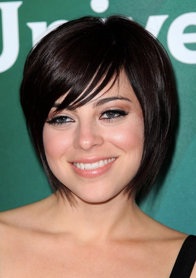 short hairstyles for women 2023