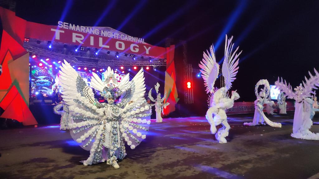 There are many interesting facts about the annual Semarang Night Carnival event which is being held again openly this year after the pandemic