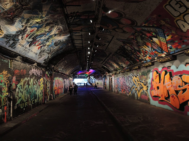 Londen: Graffiti in de tunnel van Leake Street 