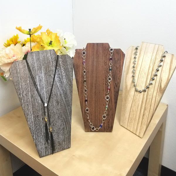 Best Necklace Displays for Summer | NileCorp.com