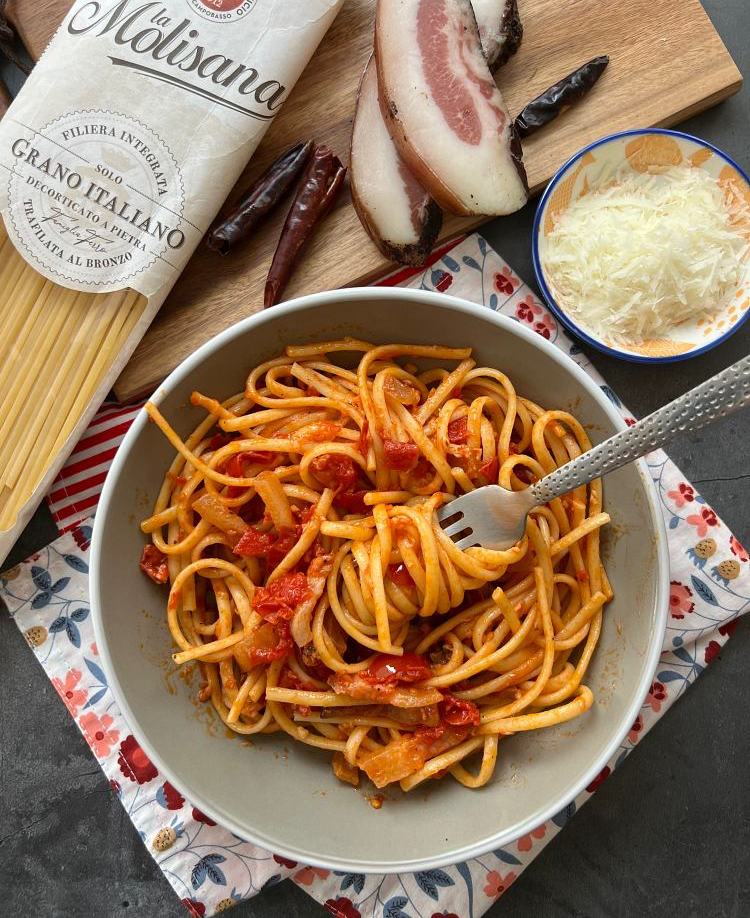 Linguine a la Amatriciana