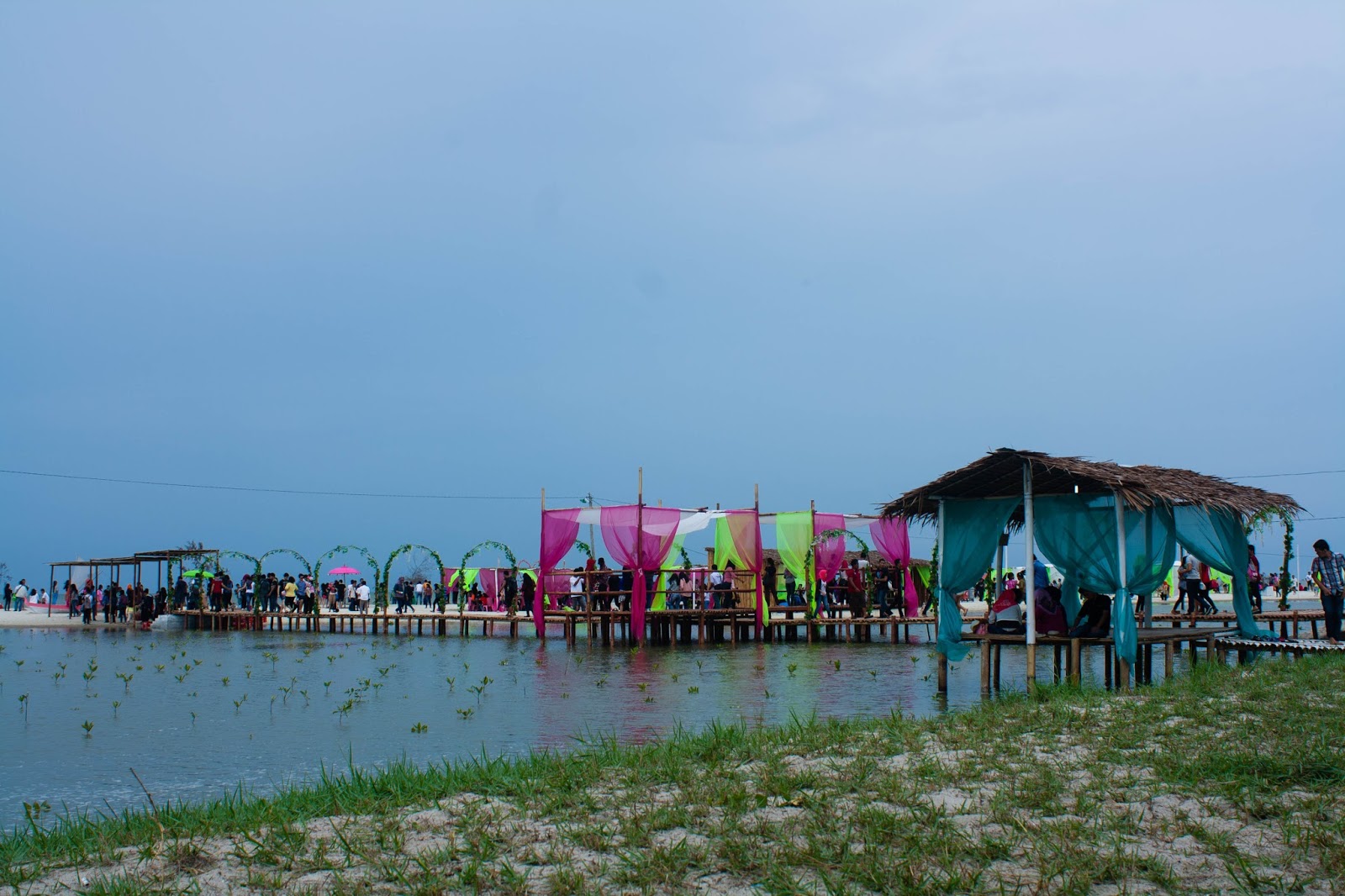 Tujuan Wisata Pantai Romantis Serdang Bedagai Sumatera 